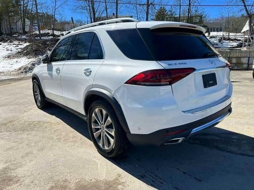 Mercedes-Benz GLE 350 2023, белый кроссовер, фото 2