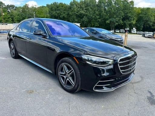 Mercedes-Benz S580e 4MATIC 2024, чёрный седан, фото 4